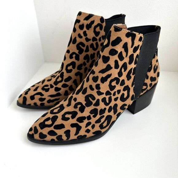 Chinese Laundry Sz 6 Finn Ankle Bootie Chelsea Boot NWOB Tan Suede Animal Print - Picture 2 of 11